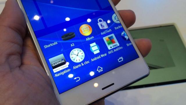 <b>Sony Xperia Z5, Z5 Ultra şi Z5 Compact au parte deja de scăpări; În sfârşit se schimbă formatul de design!</b>Xperia Z4 a fost subiectul a numeroase scăpări, inclusiv fotografii hands on, dar &icirc;ncă nu avem o idee clară c&acirc;nd se va lansa acest terminal. Cu toate acestea, iată că au apărut deja informaţii şi zvonuri despre Xperia Z5, dar şi...