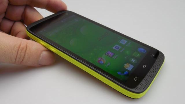 <b>Allview E2 Jump review & concurs: luminos, zgomotos, rezistent la apă şi tineresc (Video)</b>Allview E2 Jump este primul telefon rezistent la contactul cu apă de la Allview şi un model care a fost anunţat &icirc;n februarie 2015. Acest model este unul dual SIM, care costă 599 lei şi vă este oferit la concurs, dacă respectaţi regulile de...