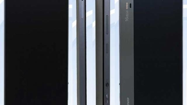 <b>Versiunea cu display HD a smartphone-ului Lenovo Vibe Shot este certificată de TENAA</b>La Mobile World Congress anul acesta, Lenovo a adus printre altele și un telefon interesant denumit Vibe Shot. După cum și denumirea ne dezvăluie, avem parte de un terminal axat pe funcții de fotografiere, care aduce în plus la pachet și un...