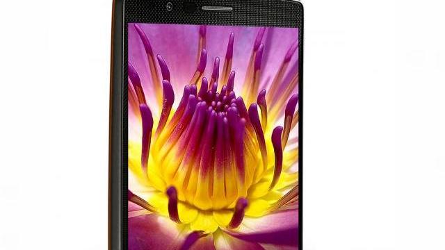 <b>Curbura ecranului de pe LG G4 este confirmată de către o publicație coreeană</b>Pe ultima sută de metri înainte de lansarea oficială, se pare că din ce în ce mai multe leak-uri cu LG G4 ajung pe web, confirmându-ne atât prezența unei versiuni cu carcasă din piele, cât și specificațiile sale...