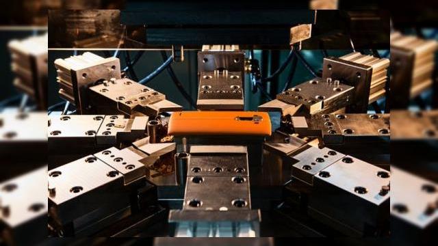 <b>LG oferă detalii despre procesul de producție al capacului tapițat cu piele de pe modelul G4</b>Pe data de 28 aprilie, sud-coreenii de la LG Electronics vor anunța oficial modelul LG G4, smartphone de tip flagship ce și-a dezvăluit mare parte dintre specificații încă de acum câteva săptămâni. Nici design-ul său nu a stat...