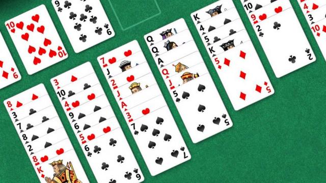 <b>Solitaire revine preinstalat pe Windows 10 după absenţa din Windows 8</b>Solitaire, Minesweeper şi Hearts, jocuri deja clasice care soseau la pachet cu platforma Windows au fost excluse din Windows 8. Ei bine, acum ele ar putea reveni în Windows 10, în versiune preinstalată. Evident le puteaţi avea şi pe...