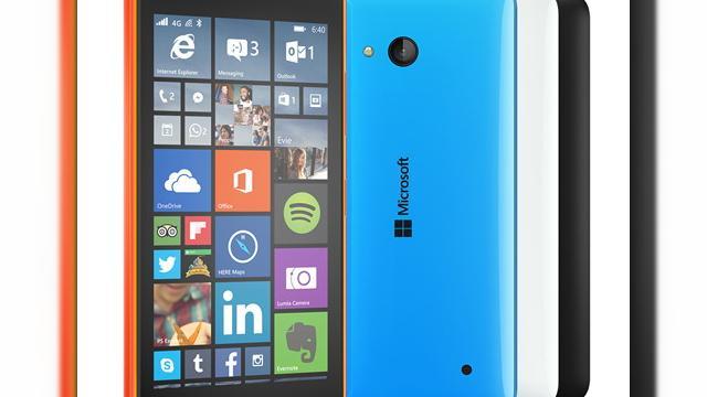 <b>Microsoft Lumia 640 și Lumia 640 XL sunt disponibile oficial în România</b>&Icirc;n cursul zilei de ieri, Microsoft a lansat pe plan local noile telefoane Lumia 640 și Lumia 640 XL, device-uri ce rulează Windows Phone 8.1 și care oferă un raport specificații-preț destul de bun. Pe l&acirc;ngă prezentarea acestor...
