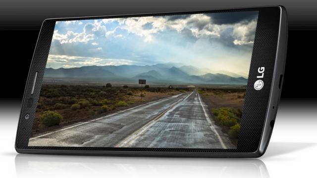 <b>LG G4 ajunge și în oferta CEL.ro la un preț de 3.349 lei</b>După ce anterior, QuickMobile lista &icirc;n oferta de produse smartphone-ul LG G4, iată că astăzi device-ul &icirc;n cauză poposește și la CEL.ro, retailer ce afișează un preț de 3.349 lei pentru varianta cu capac spate din plastic ce este...