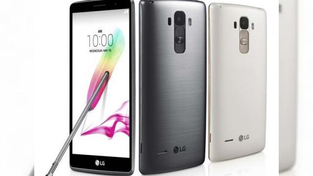 <b>LG anunță oficial smartphone-urile G4 Stylus și modelul compact G4c</b>Astăzi, cei de la LG au dezvăluit oficial două noi smartphone-uri care păstrează linia de design implementată de către modelul LG G4. Printre acestea se află phablet-ul G4 Stylus, c&acirc;t și versiunea mini a lui G4 ce beneficiază din păcate...