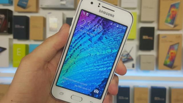 <b>Samsung pregăteşte telefonul Galaxy J1 Pop, un nou model de buget competitiv</b>Samsung Galaxy J1 este un telefon de buget care nu a primit prea mult credit la debutul său şi e deja momentul pentru un succesor. Samsung Galaxy J1 Pop este numele său, iar azi avem câteva detalii despre el. Handsetul va debuta...