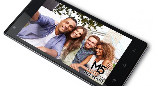 <b>Evolio prezintă smartphone-ul M5, cu dotări midrange si garanţie pentru display spart</b>Evolio a lansat odată cu smartphone-ul M5 şi un tip special de garanţie, cea pentru display spart. Terminalul M5 a fost anunţat astăzi şi este un model midrange care costă 499 lei (preţ recomandat). &nbsp; &Icirc;ntre timp produsul poate fi...