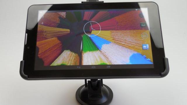 <b>Evolio GO Fun 3G Review + Concurs: tableta GPS ideală pentru taximetrişti, cu ecran cam "tras pe dreapta" (Video)</b>Tableta Evolio GO Fun 3G este un model de 7 inch, cu funcţii de telefonie şi GPS, iar punctul său forţe &icirc;l reprezintă hărţile oferite la pachet şi accesoriile auto. Acest produs vă este oferit la un concurs Mobilissimo.ro, ale cărui reguli...
