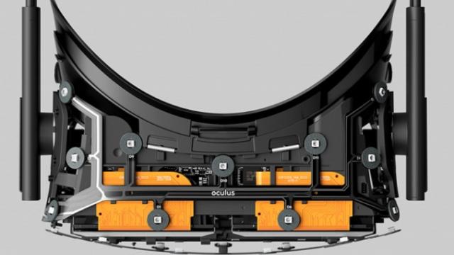 <b>Oculus anunţă noi detalii despre headsetul său VR, controllere şi parteneriatul cu Microsoft pe bază de Xbox</b>Deşi nu a debutat încă showul de gaming de la E3, Oculus a decis să ofere detalii despre faimosul său headset VR Oculus Rift. Acesta ar urma să debuteze în primul trimestru al anului 2016, iar azi aflăm noi detalii despre controllere şi...