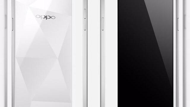 <b>Oppo Mirror 5 îşi dezvăluie spatele arătos, cu textură în stil "diamant"</b>Oppo Mirror 5 este un nou telefon midrange cu design atractiv, spatele său cu textură interesantă fiind principalul punct de atracţie aici. Azi vedem noi imagini cu acest model, pe care &icirc;l puteţi admira mai jos. &nbsp; Din randari observăm şi...