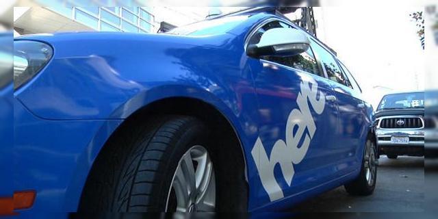 <b>Nokia HERE îşi extinde acoperirea serviciului de trafic în timp real şi în România</b>Nokia HERE, faimosul segment Nokia care se afla acum &icirc;n căutarea unui cumpărător (cu favoriţi BMW şi Uber) a anunţat azi extinderea acoperirii serviciului sau de trafic &icirc;n timp real şi &icirc;n Rom&acirc;nia şi Bulgaria. &nbsp;...