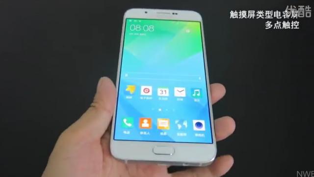 <b>Samsung Galaxy A8 primeşte un clip hands on înainte de lansare (Video)</b>Seria Galaxy A de la Samsung continua să se extindă şi &icirc;n vreme ce aşteptăm lansarea oficiala a noilor modele, poate la IFA, poate mai devreme, azi are loc o nouă scăpare. Ea implica modelul Samsung Galaxy A8, care nu e &icirc;ncă oficial...