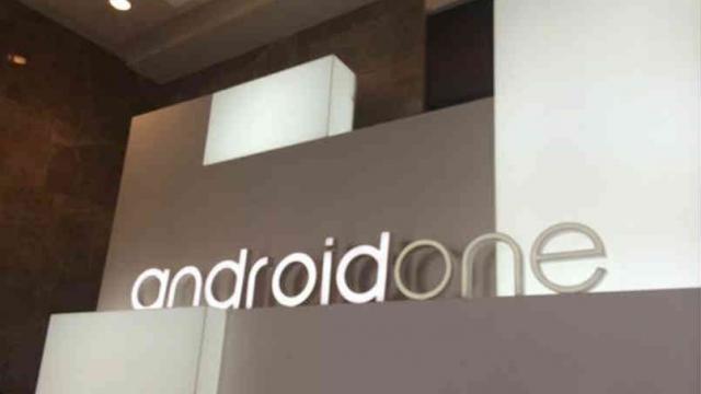 <b>Primul telefon cu noul Android One va fi produs de către indienii de la Lava şi va costa sub 200 de dolari; Soseşte pe 14 iulie!</b>Aflasem unele indicii că generaţia a doua de telefon cu Android One ar fi prezentă &icirc;n Turcia şi iată că acum descoperim că un nou model Android One se pregăteşte de debut &icirc;n India. E vorba despre un handset produs de către firma Lava...