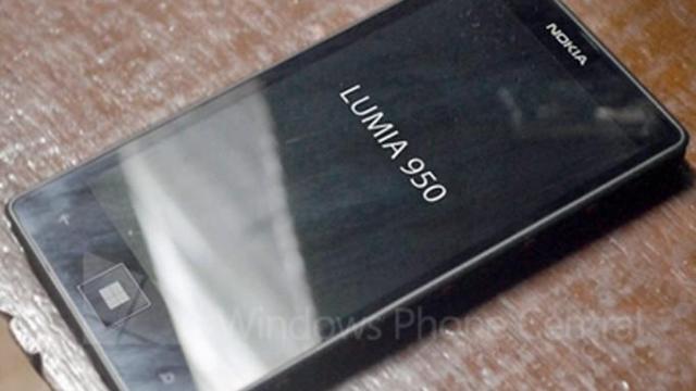 <b>Lumia 950 şi Lumia 950 XL apar în peisaj ca înlocuitoare pentru modelele Lumia 940; Iată detalii din China!</b>La finalul acestei luni, sau cel t&acirc;rziu luna viitoare avem toate şansele să vedem noi modele Microsoft Lumia fiind prezentate oficial. Peste aproximativ o săptăm&acirc;nă debutează Windows 10 şi atunci vom afla mai multe detalii, dar...