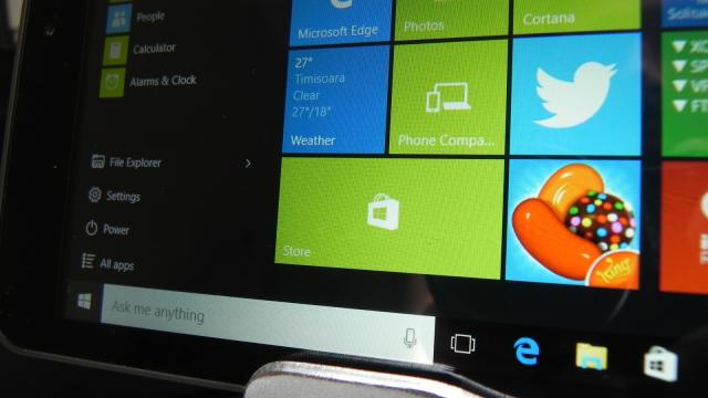 <b>Microsoft lansează un site dedicat lansării lui Windows 10; Gata de lansare în 190 de ţări!</b>M&acirc;ine, 29 iulie e ziua cea mare, ziua zero pentru noul capitol al platformelor Microsoft. Windows 10 se lansează &icirc;n 190 de ţări sub formă de actualizare gratuită (pentru cei care &icirc;ndeplinesc termenii necesari). Cu această ocazie...