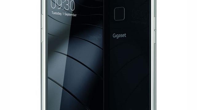 <b>IFA 2015: Gigaset ME (Siemens) deschide balul IFA 2015, este o serie smartphone cu design atractiv şi origini germane (Video)</b>La fel de german că berea şi c&acirc;rnaţii, Gigaset ME a debutat astăzi &icirc;n avanpremiera IFA 2015, terminalul put&acirc;nd fi admirat mai jos. Pentru cei care doresc puţin background, compania Gigaset cumpăra 80% din acţiunile ramurii Siemens...