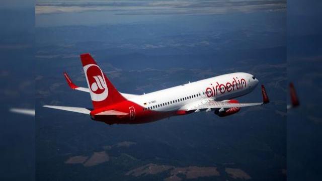 <b>Jurnal de bord IFA 2015, ziua 1: Plecarea și primele ore petrecute în Berlin, înainte de primul eveniment de pe listă</b>Așa acum ați aflat at&acirc;t de aici, c&acirc;t și de pe platformele de socializare, anul acesta particip din nou la t&acirc;rgul IFA, conferință ce are loc ca de obicei &icirc;n Berlin. Cum v-am obișnuit și anul trecut, preț de c&acirc;teva zile...