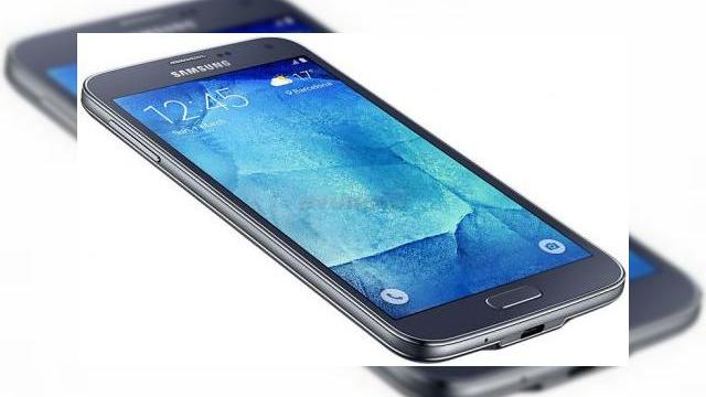 <b>Samsung Galaxy S5 Neo este disponibil în oferta evoMAG.ro; iată cât costă acesta</b>Pe sfârșit de iulie, aflam prin intermediul unei capturi de ecran, despre existența unui smartphone Samsung Galaxy S5 Neo, device care iată este disponibil de acum și în România. evoMAG.ro este magazinul ce comercializează acest...
