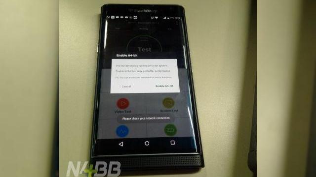 <b>Fotografii hands-on cu BlackBerry Priv confirmă prezența unui chip 64-bit și a opțiunii de captură 4K</b>După ce anterior vedeam un video hands-on cu BlackBerry Priv, telefon aflat chiar în mâinile lui John Chen (CEO-ul companie), iată că astăzi ni se prezintă noi fotografii cu device-ul în cauză ce rulează Android. Imaginile sosite...