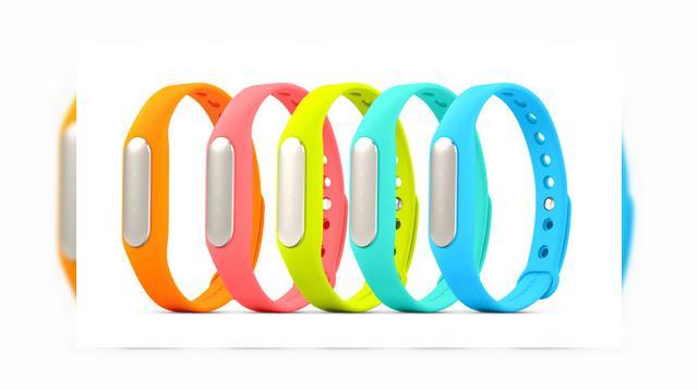 <b>Xiaomi Mi 4, dar și alte produse din portofoliul companiei chineze, au parte de reduceri interesante prin intermediul unui magazin online</b>O nouă campanie de reduceri organizată de către cei de la EverBuying.net, și desfășurată &icirc;n perioada 13 - 27 octombrie, este și cea prin care produsele Xiaomi au parte de cele mai bune prețuri de p&acirc;nă acum. Desigur,...