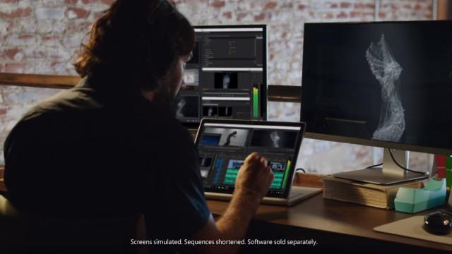 <b>Microsoft Surface Book primeşte câteva reclame TV, care îi scot în evidenţă creativitatea şi latura artistică (Video)</b>Surface Book este primul laptop produs de către Microsoft, de fapt un terminal 2 &icirc;n 1 cu cel mai inedit mecanism de conectare &icirc;ntre ecran şi tastatura văzut &icirc;n ultima vreme. Prezentat odată cu debutul lui Surface Pro 4, acest...