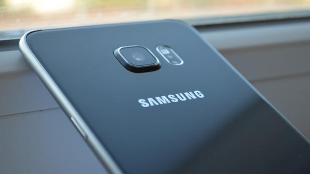 <b>Informații despre rezultatele lui Samsung Galaxy S7 în varianta cu procesor Snapdragon 820, ajung pe web; iată scorul său din GeekBench</b>Peste doar câteva săptămâni vom spune bun venit noului an, perioadă ce va fi marcată de o serie de lansări foarte interesante în zona mobile. Startul va fi dat în luna ianuarie, moment în care sud-coreenii de la Samsung...