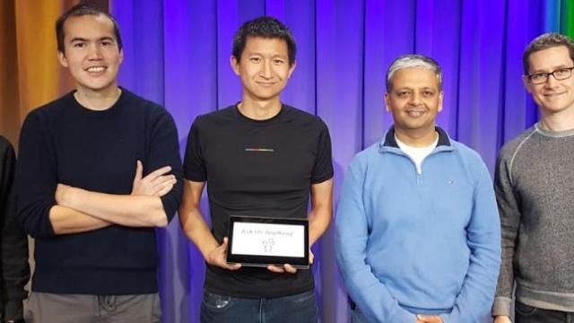 <b>Google Pixel C primeşte o sesiune Reddit AMA, în care aflam defecte ale produsului si faptul ca software-ul nu e chiar finalizat</b>Tableta Google Pixel C a început să fie disponibila spre achiziţie în ultimele zile şi de asemenea a primit şi primele recenzii. Acestea sunt majoritar pozitive şi pe măsură ce feedbackul continuă, Google a pus la dispoziţie şi o...