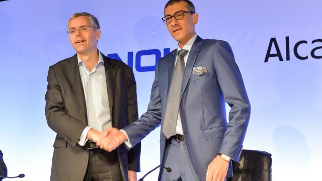 <b>Nokia-Alcatel-Lucent: activitatea integrată începe de pe 14 ianuarie!</b>La începutul acestui an Nokia a preluat controlul asupra Alcatel-Lucent, oferind acţiuni publice şi listate la bursă pentru perioada post-fuziune. Nokia va deţine aproape 80% dintre acţiunile Alcatel-Lucent oferite la bursă. Rajeev...