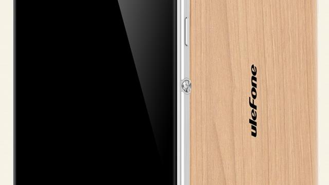 <b>Bateria lui Ulefone Power este pusă la încercare; unitatea de 6050 mAh promite 10 ore de playback video HD</b>Nu cu mult timp în urmă, cei de la Ulefone dezvăluiau și smartphone-ul Power, terminal care după cum și denumirea sa lasă de înțeles, ne oferă o baterie impresionată. Mai precis, la interiorul acestui device avem parte de o unitate de...