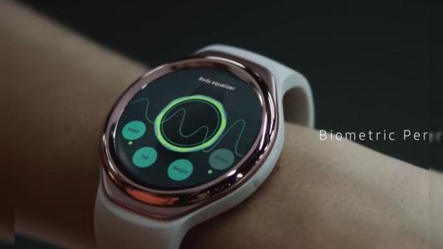 <b>Samsung pregăteşte un nou fitness tracker, cu numele de cod SM-R150 şi prezentat într-o serie de imagini</b>Samsung ar pregăti nu doar noi generaţii de modele smartwatch, ci şi un fitness tracker, pe care îl vedeţi mai jos. El are numele de cod SM-R150 şi ar fi scăpat pe web într-o serie de fotografii hands on. Cunoscut şi sub numele...
