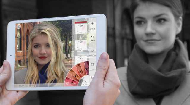 <b>Machiajul virtual prin relitate extinsă (augmented reality) e un trend care ia cu asalt lumea modei (Video)</b>Utilizarea funcţiei augmented reality pe telefoane precum cele din seria Xperia Z a fost legată p&acirc;nă acum mai degrabă de amuzament şi adăugarea de pălării de pirat şi dinozauri &icirc;n fundal. E drept că tot Sony promova jocurile...