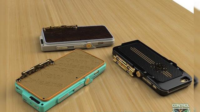 <b>Un startup din Cluj realizează husa de telefon care regenerează energia consumată: ArKase e un proiect promiţător</b>Un startup din Cluj a venit cu ideea unei huse pentru telefoanele mobile care regenerează energia consumată a bateriei. Pe numele său ArKase, aceasta se &icirc;ncarcă prin energie generată de lumină, temperatura, mişcare, sunet sau chiar semnal...