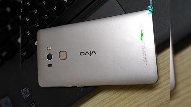 <b>Noi detalii despre phablet-ul Vivo Xplay 5S ies la iveală prin intermediul AnTuTu; vom primi 4 GB RAM și un CPU Snapdragon 820</b>&Icirc;ncă din luna octombrie a anului trecut am tot primit imagini și informații referitoare la phablet-ul Vivo Xplay 5s, un model ce se lasă așteptat. Deși nu avem o dată specifică de lansare, iată că astăzi primim detalii despre pachetul...