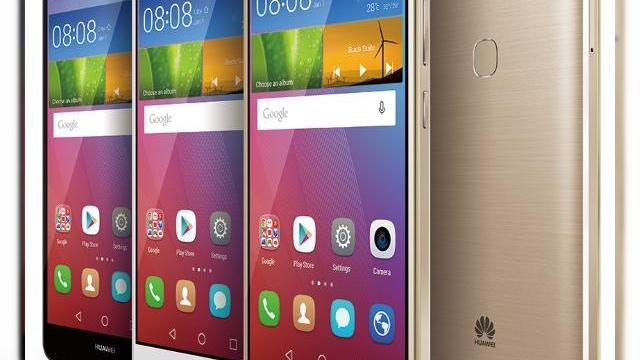<b>Huawei GR5 se lansează în februarie, este un smartphone nou cu ecran mare, scanner de amprente şi preţ de 288 dolari</b>Huawei pregăteşte lansarea unui nou telefon midrange, cunoscut sub numele de Huawei GR5, un model care va sosi pe 12 februarie, la preţul de 288 de dolari. Acest terminal are o diagonală de 5.5 inch şi dotări midrange. &nbsp; Handsetul vine cu...