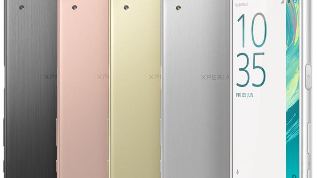 <b>MWC 2016: Sony Xperia X, Xperia X Performance şi Xperia XA anunțate oficial, împreună cu headsetul Xperia Ear (Video)</b>&Icirc;n cadrul unui eveniment foarte scurt şi concis de la MWC 2016, Sony a anunţat 3 noi telefoane mobile şi un accesoriu, &icirc;n această dimineaţă. Pe scena s-a aflat CEO-ul Kazuo Hirai, dar şi şeful Sony Mobile. Noile telefoane Sony sunt...