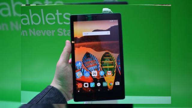 <b>MWC 2016: Lenovo Tab3 8 prezenatre hands-on - tableta midrange cu spate soft touch, muchii rotunjite şi colorate (Video)</b>Lenovo a adus un trio de tablete de buget la MWC 2016, iar la standul companiei de la Barcelona ne-am oprit puţin asupra lui Lenovo Tab3 8, o tabletă de 8 inch cu preţ accesibil şi dotări midrange. &nbsp; Mi se pare interesantă combinaţia de sasiu...