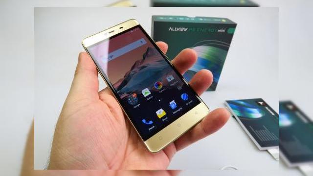 <b>Allview P8 Energy Mini Unboxing + Concurs: primul model Allview cu ecran 2.5d și baterie generoasă la bord (Video)</b>Încă un telefon Allview a sosit în teste la Mobilissimo.ro, după ce a fost lansat la începutul lunii februarie. E vorba despre Allview P8 Energy Mini, pe care îl vedeţi scos din cutie mai jos şi care primeşte şi un concurs de...