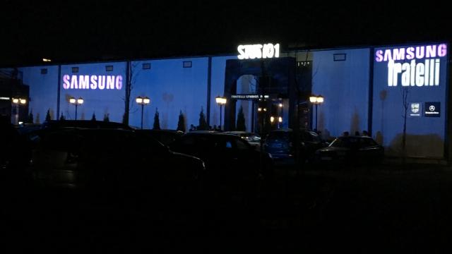 <b>Samsung România lansează pe plan local noile flagship-uri Galaxy S7 și S7 Edge; livrările către clienți încep din 8 martie</b>Data de 3 martie a fost aleasă de către Samsung Rom&acirc;nia pentru un eveniment grandios, unul dedicat celor mai noi smartphone-uri din zona flagship, fiind desigur vorba despre Samsung Galaxy S7 și Galaxy S7 Edge. Locația aleasă de către filiala...