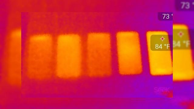 <b>Samsung Galaxy S7 şi S7 Edge trecute prin testul "de foc": thermal throttling, temperaturi şi performanţă la stres; Cum se compară cu modelele Exynos 7420?</b>Cei de la XDA Developers au pus m&acirc;na pe un Samsung Galaxy S7 şi un Galaxy S7 Edge şi le-au trecut printr-o serie de teste, aşa numite "teste de stres", care ne arată cum se comportă terminalele atunci c&acirc;nd sunt "forjate" la maximum. Ele...