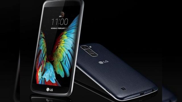 <b>Cel.ro aduce în ofertă și smartphone-ul LG K10; terminal cu display de 5.3 inch și preț de 879 lei</b>Acum o săptăm&acirc;nă vedeam &icirc;n oferta celor de la Cel.ro și smartphone-ul LG K4, iar acum i se alătură și modelul ceva mai bine dotat numit LG K10. Avem de-a face aici cu un smartphone arătos ce aduce un panou frontal cu sticlă 2.5D și...