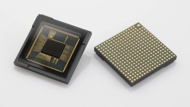 <b>Samsung prezintă oficial senzorul de imagine cu tehnologie Dual-Pixel ce este regăsit pe S7 și S7 Edge</b>&Icirc;ncă de la debutul noilor terminale Samsung Galaxy S7 și S7 Edge, am aflat faptul că avem parte de o cameră foto de 12 megapixeli de această dată, &icirc;n situația &icirc;n care flagship-urile din 2015 ne puneau la dispoziție un senzor de...