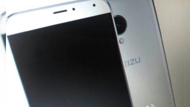 <b>Meizu Pro 6 reapare în fotografii live blurate, de această dată nu îl mai crede nimeni un iPhone</b>Zilele trecute telefonul Meizu Pro 6 a ajuns vedeta incognito, după ce a apărut &icirc;ntr-o fotografie care aparent provenea dintr-o fabrică Foxconn şi teoretic reprezenta un iPhone 7. De fapt era modelul Meizu, care azi primeşte noi scăpări de...