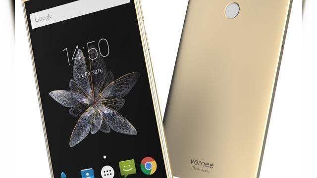 <b>Vernee Apollo, smartphone-ul cu 6 GB memorie RAM va costa 399 dolari; vedem și noi fotografii cu acesta</b>&Icirc;n urmă cu ceva timp am aflat și despre compania Vernee, un nou jucător pe piața chineză, unul ce pregătește lansarea comercială a unui smartphone de top pentru luna aprilie. Modelul &icirc;n cauză se numește Vernee Apollo, un terminal pe...