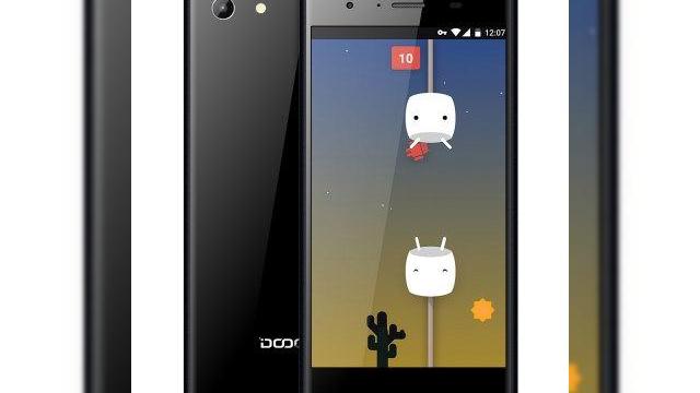 <b>Doogee Y300 acum la precomandă pentru un preț de doar 129.99 dolari; vine cu 2 GB RAM și Android 6.0 Marshmallow</b>Am testat de cur&acirc;nd și smartphone-ul Doogee Y200, iar acum compania chineză vine pe piață cu o variantă succesor pentru acest model, una ce schimbă complet design-ul. Dacă anterior beneficiam de un terminal cu display de 5.5 inch, iată că...