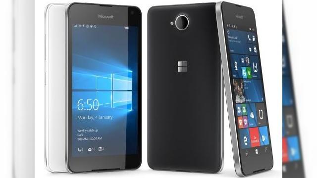 <b>Microsoft Lumia 650 poposește în oferta Vodafone; rulează Windows 10 Mobile și costă 214 euro fără abonament</b>Printre ultimele smartphone-uri lansate de către Microsoft &icirc;l avem și pe Lumia 650 - model mid-range ce schimbă puțin lucrurile la capitolul design. &Icirc;n primul r&acirc;nd, primim de această dată un terminal mult mai arătos comparativ cu...