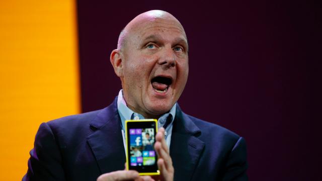 <b>Steve Ballmer de la Microsoft declară că vânzările Windows Phone sunt cvadruple față de perioada similară din 2011</b>Microsoft mizează pe Windows Phone 8 în acest sfârșit de an spre a intra în luptă directă cu iPhone de la Apple și sutele de telefoane Android din piață de la cele de top până la segmentul entry-level. Primele telefoane cu Windows...