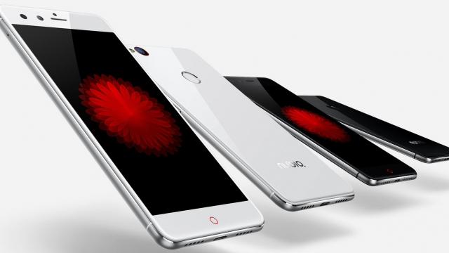 <b>ZTE anunță smartphone-ul Nubia Z11 Mini; telefon cu display FHD de 5 inch și 3 GB memorie RAM</b>Astăzi direct din China primim un nou smartphone compact cu dotări de top, fiind vorba despre ZTE Nubia Z11 Mini. În ciuda denumirii Mini, acest produs vine cu o diagonală de 5 inch, pachetul hardware fiind completat de 3 GB RAM și de procesorul Snapdrago