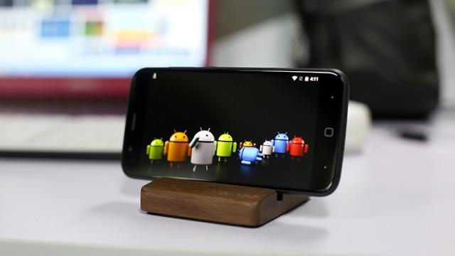 <b>Producătorul chinez Vernee pregătește prima actualizare OTA pentru smartphone-ul Thor</b>Thor este unul dintre smartphone-urile aflate în portofoliul companiei chineze Thor, model ce impresionează prin pachetul său hardware și prin prețul de doar 99 dolari. Astăzi, cei de la Vernee anunță faptul că foarte curând smartphone-ul va primi