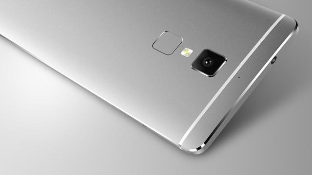 <b>Elephone S3, smartphone cu display edge-to-edge și 3 GB RAM, disponibil acum la precomandă</b>Producătorul chinez Elephone a început să aducă pe piață în ultimul timp, produse foarte atractive, un astfel de exemplu fiind smartphone-ul S3 ce se laudă prin panoul său frontal cu margini foarte subțiri în jurul ecranului. Acest terminal este disponibi