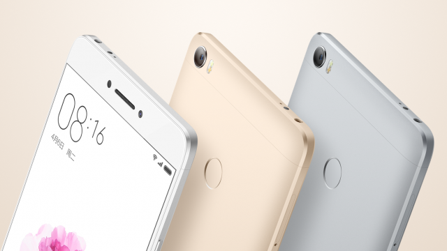 <b>Xiaomi Mi Max este oficial; vine cu display de 6.44 inch și ne aduce 4 GB memorie RAM</b>În cadrul unui eveniment marca Xiaomi ce tocmai s-a încheiat, producătorul chinez a dezvăluit uriașul phablet intitulat Xiaomi Mi Max - model cu display de 6.44 inch. Acest terminal sosește la pachet cu un procesor octa-core Qualcomm Snapdragon 652, cu 